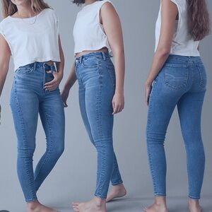 American Eagle BFF Jeggings size Medium